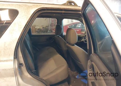 2005 Ford Escape Xlt из США, поврежденный, VIN 1FMYU93195KB77203